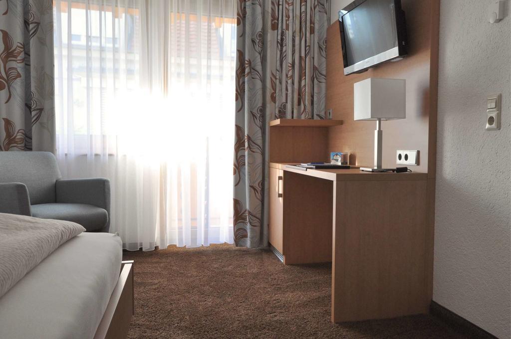 Hotel-Pension-Jasmin ラインフェルデン エクステリア 写真